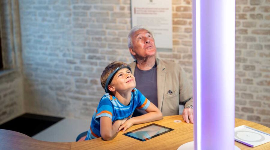 16 installazioni analogiche e digitali, ideale per avvicinare i bambini alla scoperta del loro potenziale.